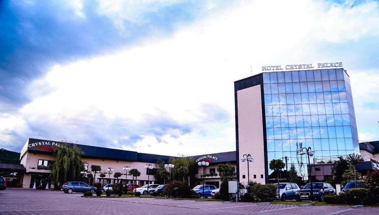 Hotel Crystal Palace Râmnicu Vâlcea Extérieur photo